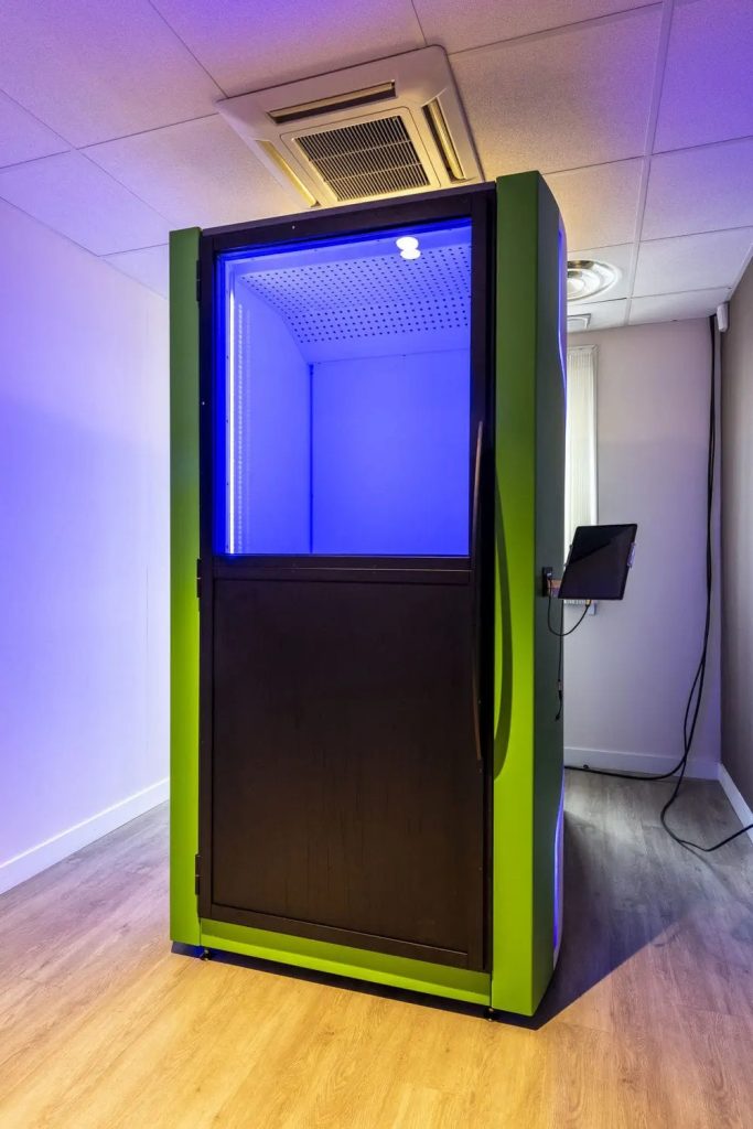 Electric Cryo Therapy Chamber